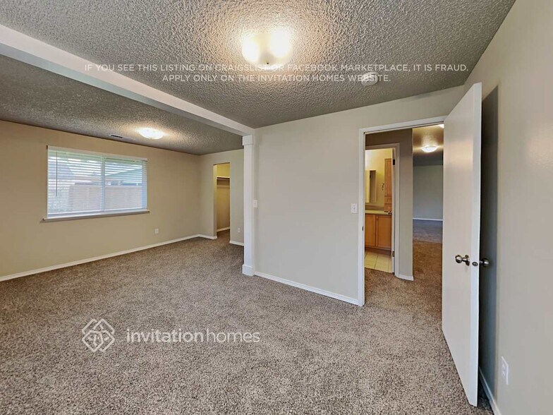 Building Photo - 2528 Platte Ct S