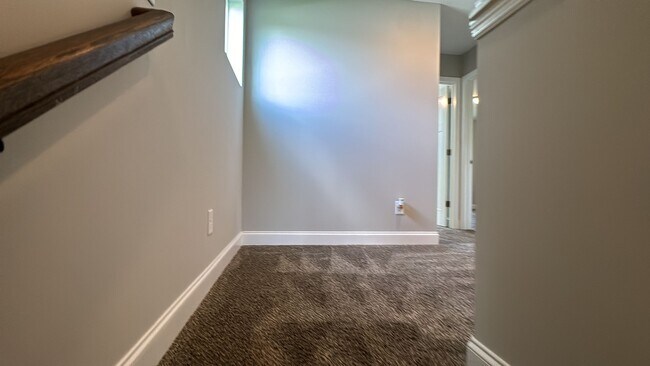 Building Photo - Half off First Full Month's Rent: 3 Bedroom, 2.5 bath townhome in the heart of Columbia!