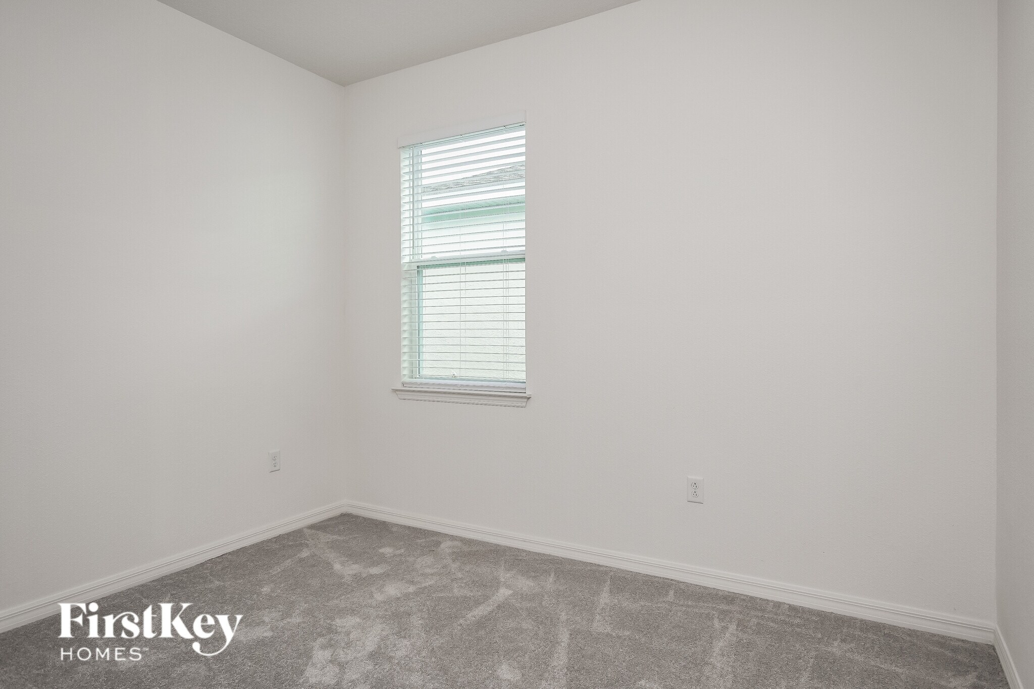 Building Photo - 1258 Ponca Rd