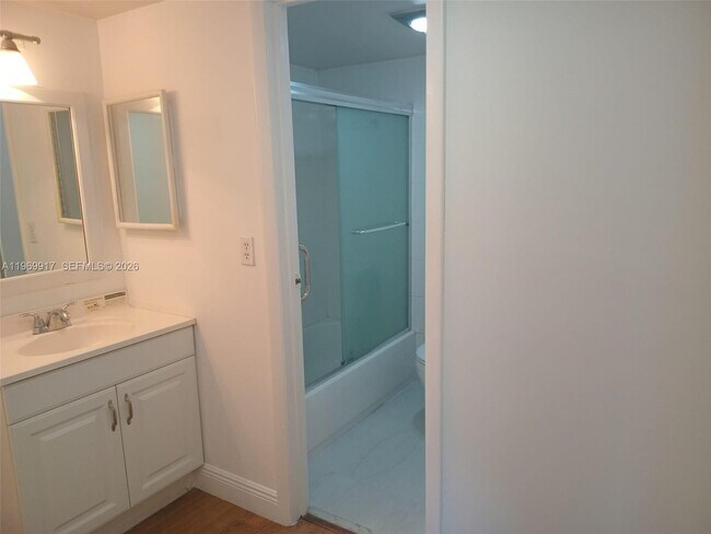 Building Photo - 20400 W Country Club Dr