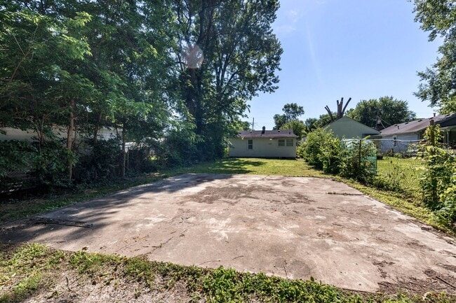 Building Photo - 3624 Parthenia Ave