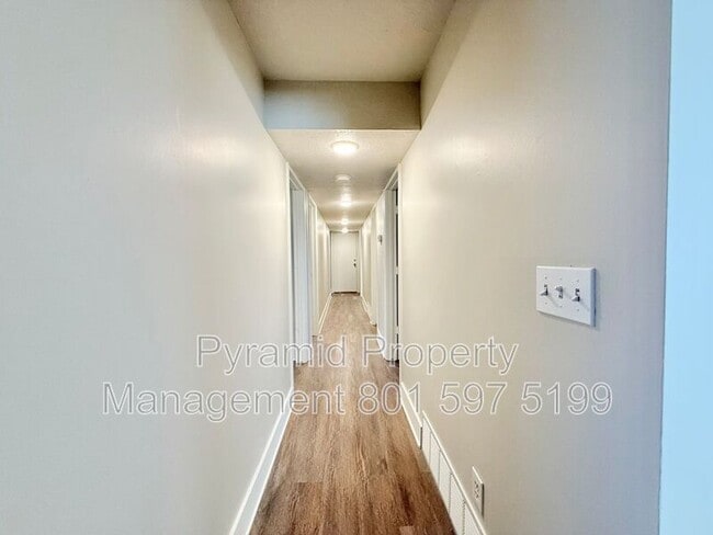 Building Photo - 250 N 360 W