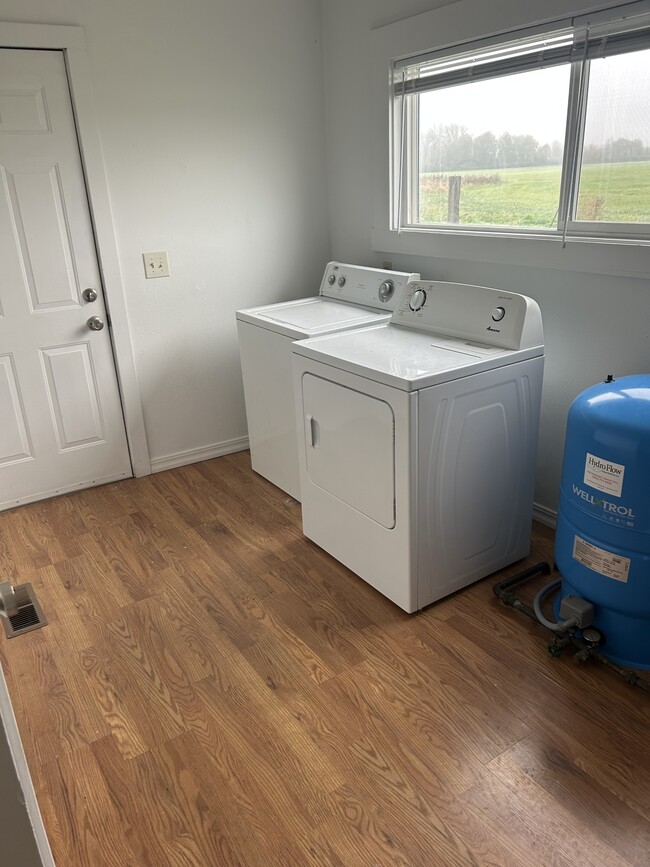 Building Photo - 11505 Table Rock Rd