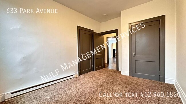 Building Photo - Avalon 2bed/1bath in a converted Victorian...