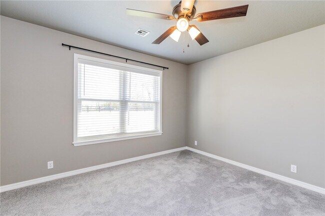 Building Photo - 1261 Mount Hebron Rd