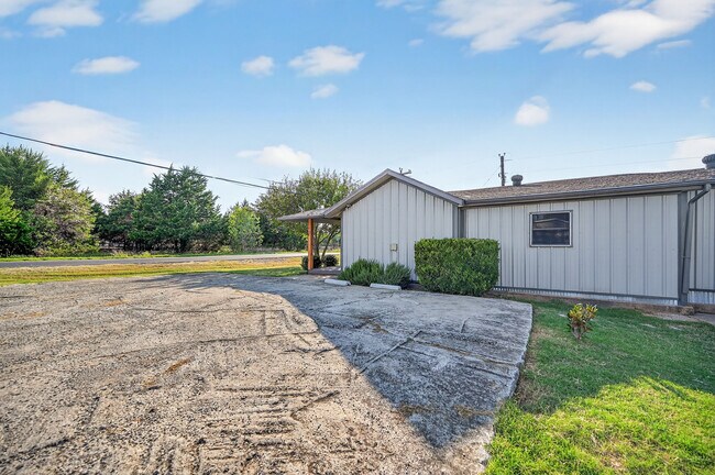 Building Photo - 5792 Co Rd 546