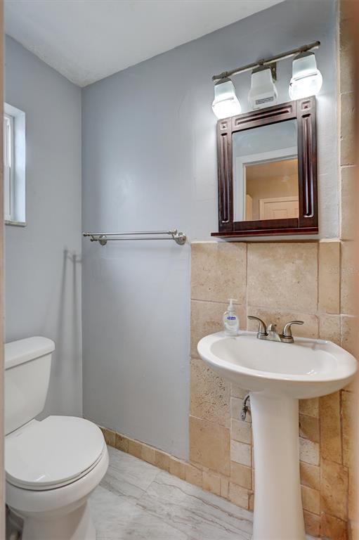 Building Photo - 2544 Burnice Dr