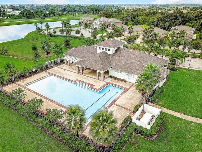 Building Photo - 1313 Trailwater St