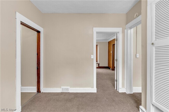 Building Photo - 3617 E 57th St