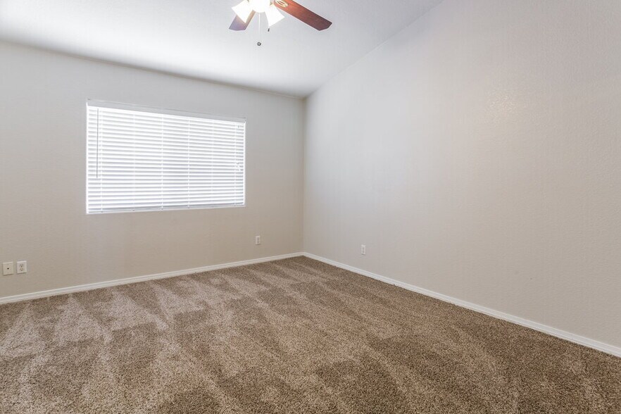 Building Photo - 1205 Spring Breeze Cir