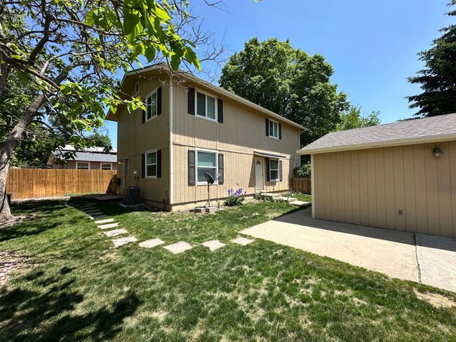 Building Photo - Updated 3BD/2.5BA Westminster Home