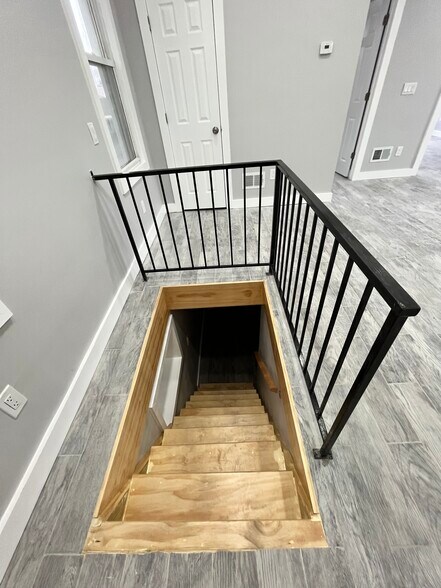 281 Cator Ave 2 - 277 Cator Ave