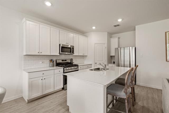 Building Photo - 3200 Willow Ter Ln