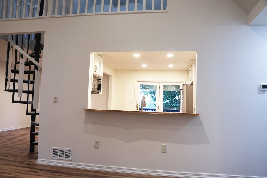 Building Photo - 314 Bear Hollow Rd