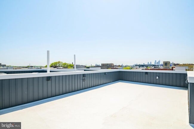 Building Photo - 1842 E Harold St