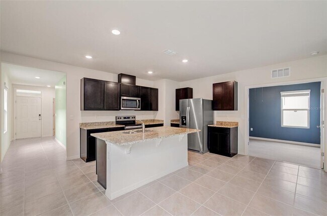 Building Photo - 2164 Big Bend Ave