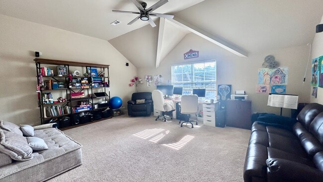 Building Photo - 4209 Longfellow Dr