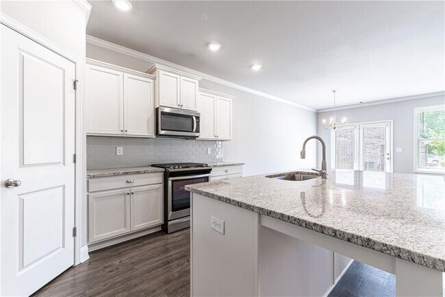 Building Photo - 2414 Morgan Pl Dr