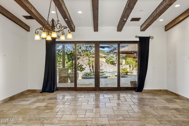 Building Photo - 9222 E Rimrock Dr