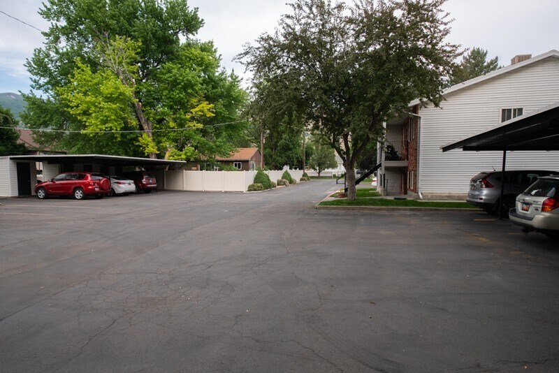 Building Photo - 1729 N 200 W
