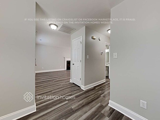 Building Photo - 4703 Bancroft Pl