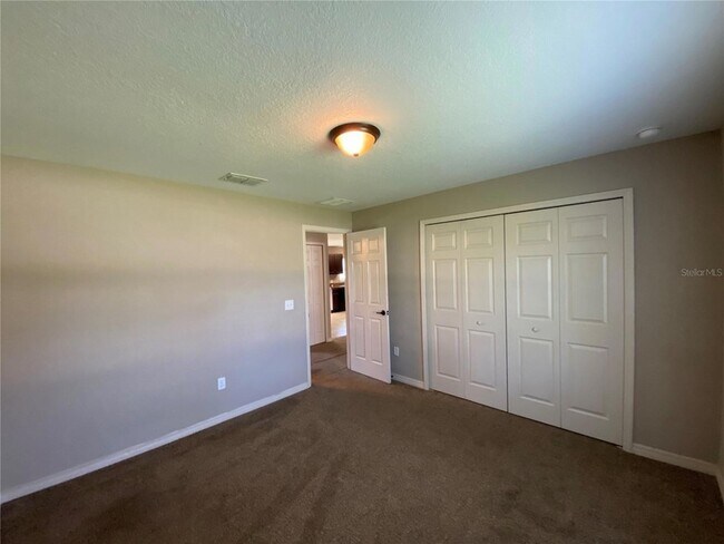 Building Photo - 16618 SW 31st Cir