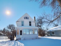 Building Photo - Duplex