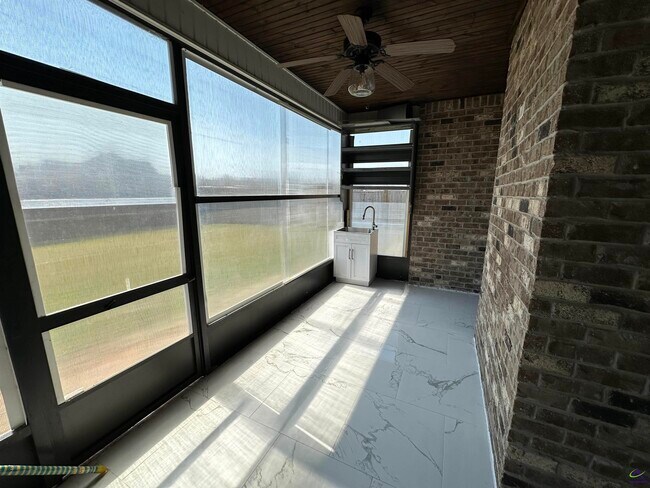 Building Photo - 116 Perth Ct