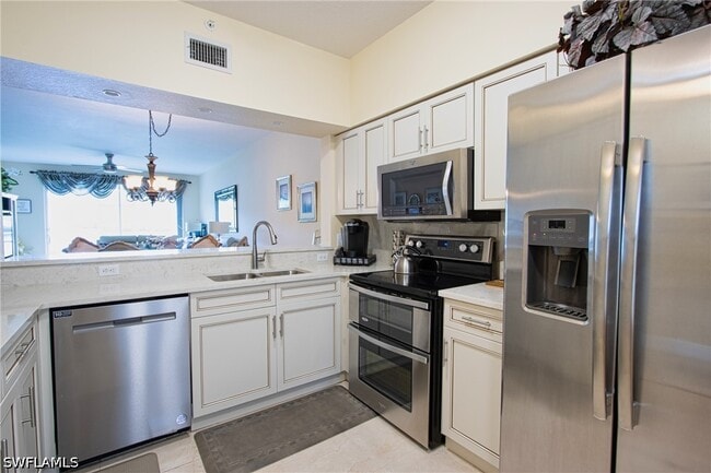 Building Photo - 3250 Cypress Glen Way