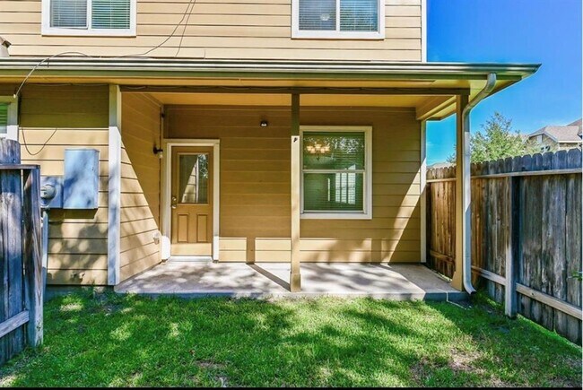Building Photo - 14511 Roaring Fork Ln
