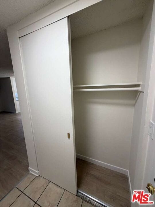 Building Photo - 848 S Holt Ave