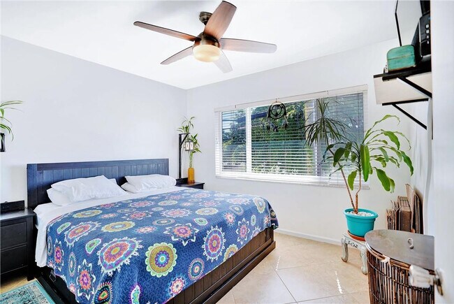 Building Photo - 5700 NE 22nd Way