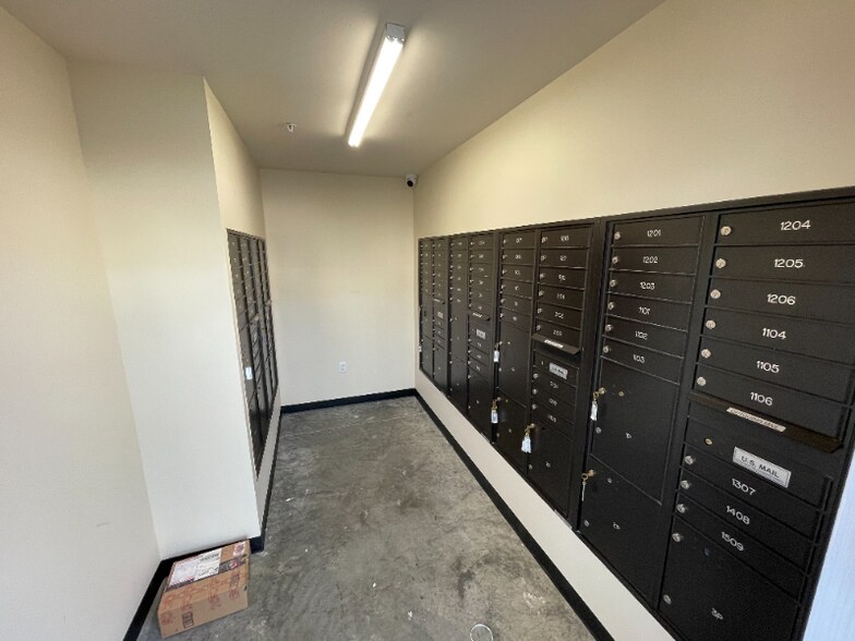 Building Photo - 540 Northend Dr