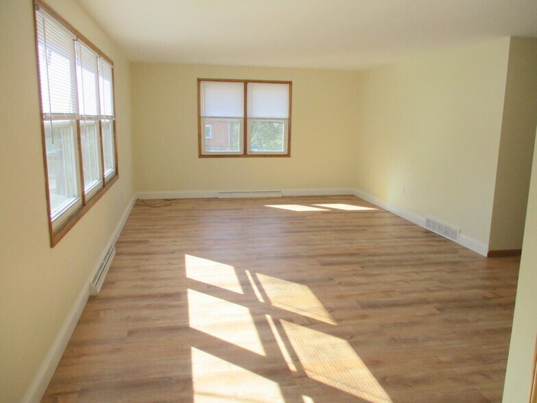 Building Photo - 538 State St