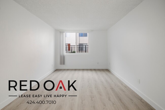 Building Photo - 1500 S Gramercy Pl