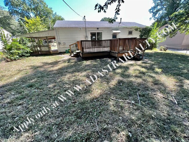 Building Photo - Very Nice 3 bedroom Home in Kansas City, MO-Available in FEBRUARY!!