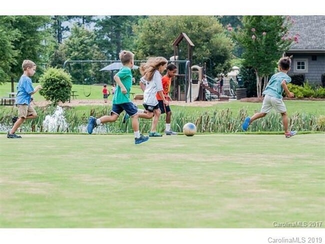 Building Photo - This Almost New Construction home, with 5 bedrooms & 4 baths