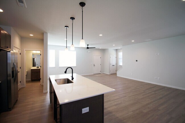 Building Photo - 2324 Lovie Ln