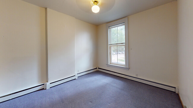 115-G-Bedroom - 115 East Gilman