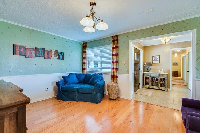Building Photo - Zoned to CLHS! Updated One Story 4BR Home!