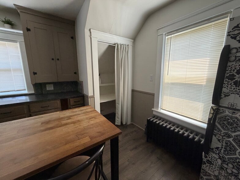 Kitchen - 232 Lowden St
