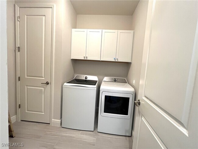 Building Photo - 2659 Seychelles Cir