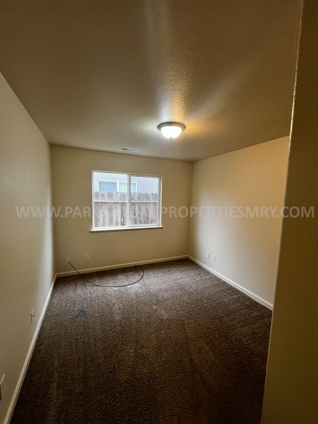 Building Photo - 585 Viejo Gabriel