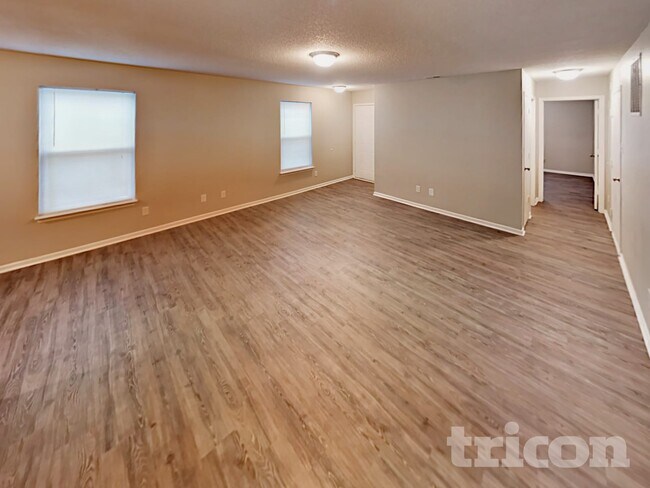 Building Photo - 1826 Blue Pine Ln