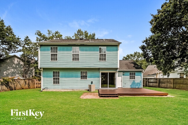 Building Photo - 8405 Old Carriage Ct