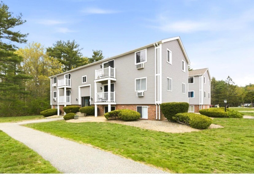 Building Photo - 7 Royal Dane Dr
