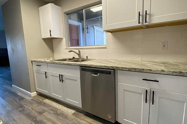Building Photo - 10088 Zeolite Dr