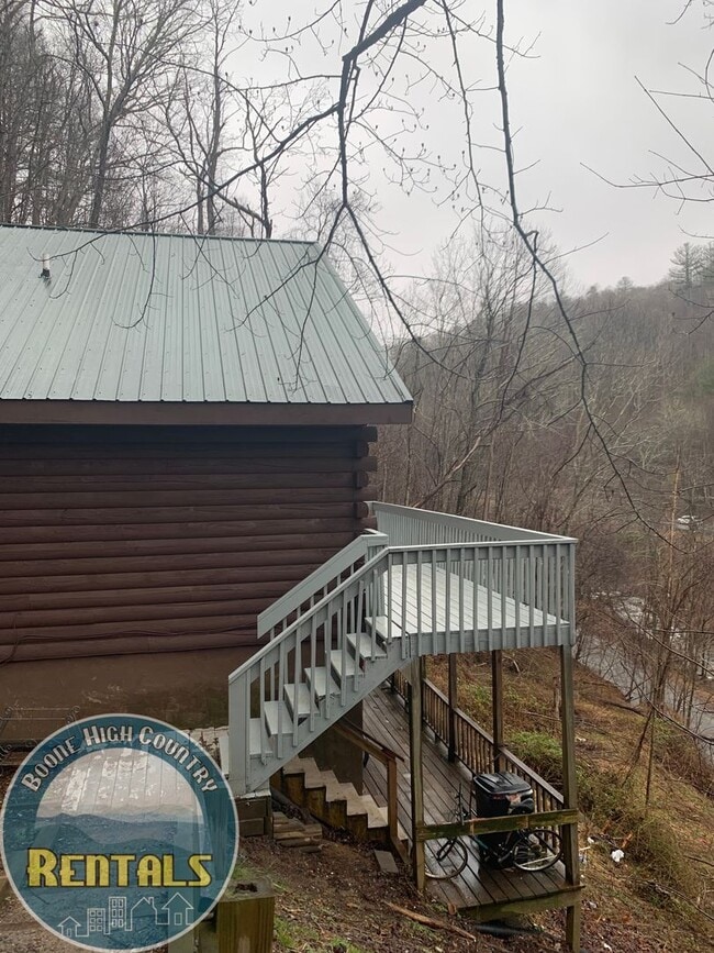 Building Photo - 182 Alpine Acres Rd