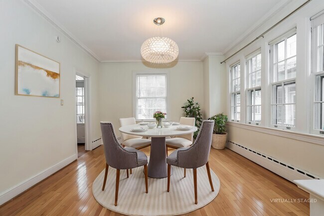 Building Photo - 2927 Cathedral Ave NW