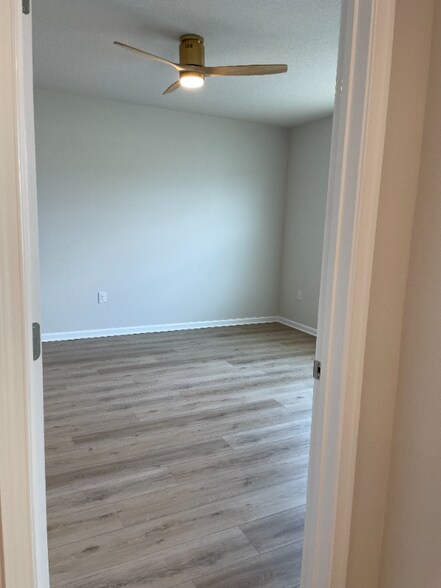 Building Photo - 1215 Turtle Is Rd